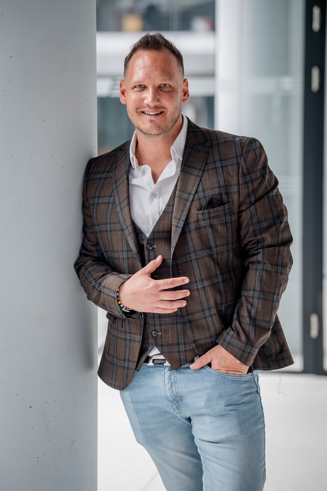 Végvári Tibor
